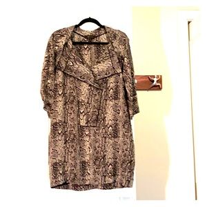 BCBG Maxazria Silk Patterned Dress Size Small.